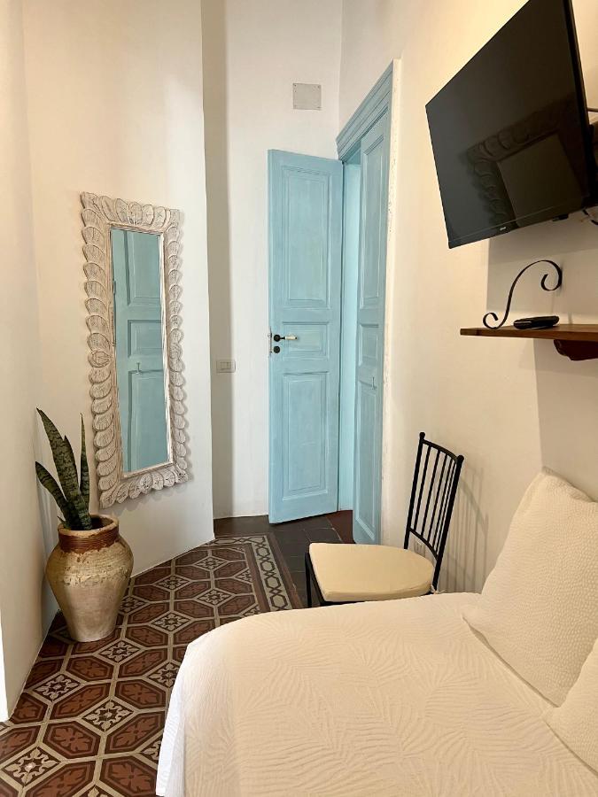 Antica Dimora Santa Marina Salina Bed and Breakfast Buitenkant foto