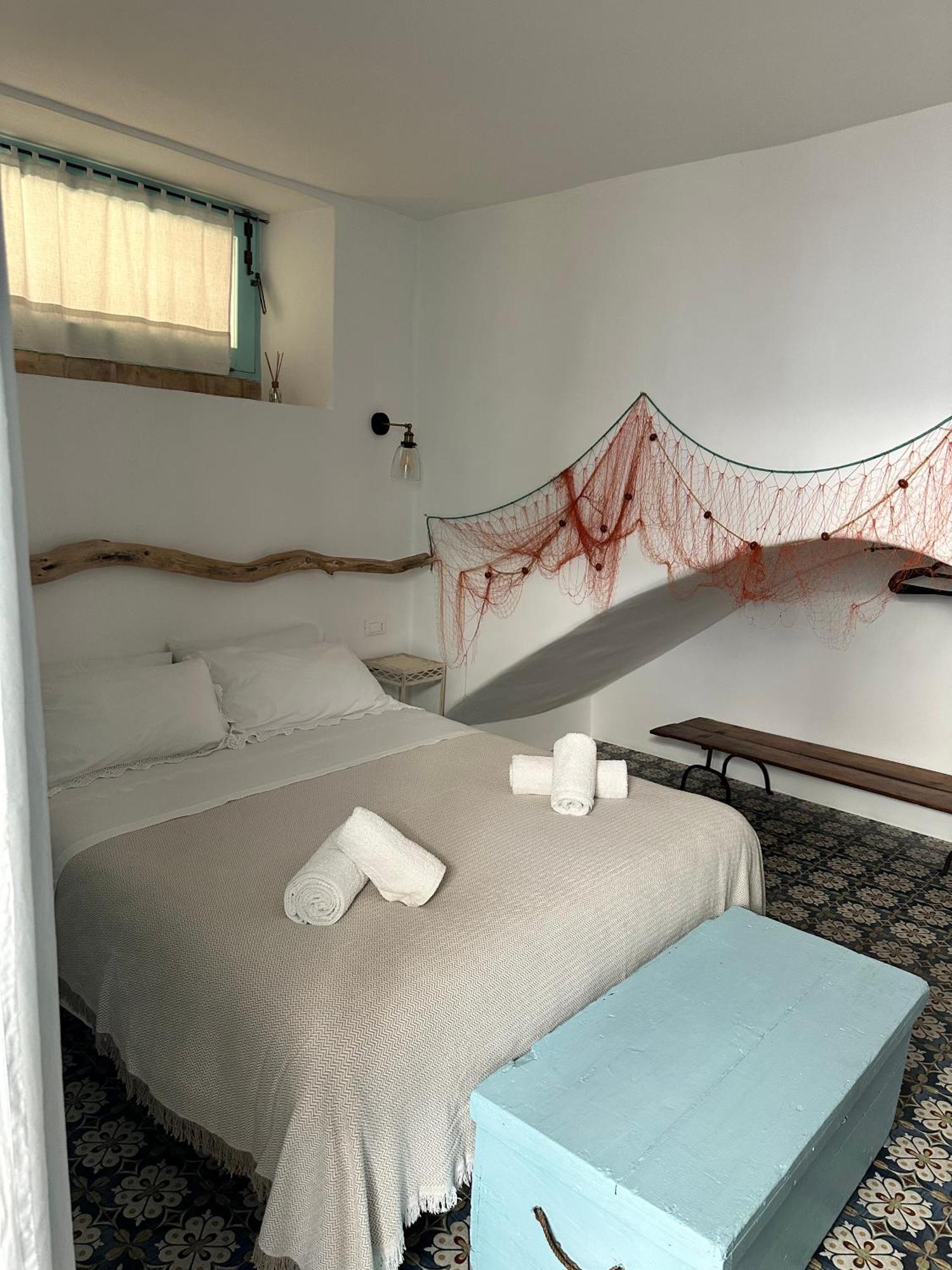 Antica Dimora Santa Marina Salina Bed and Breakfast Buitenkant foto