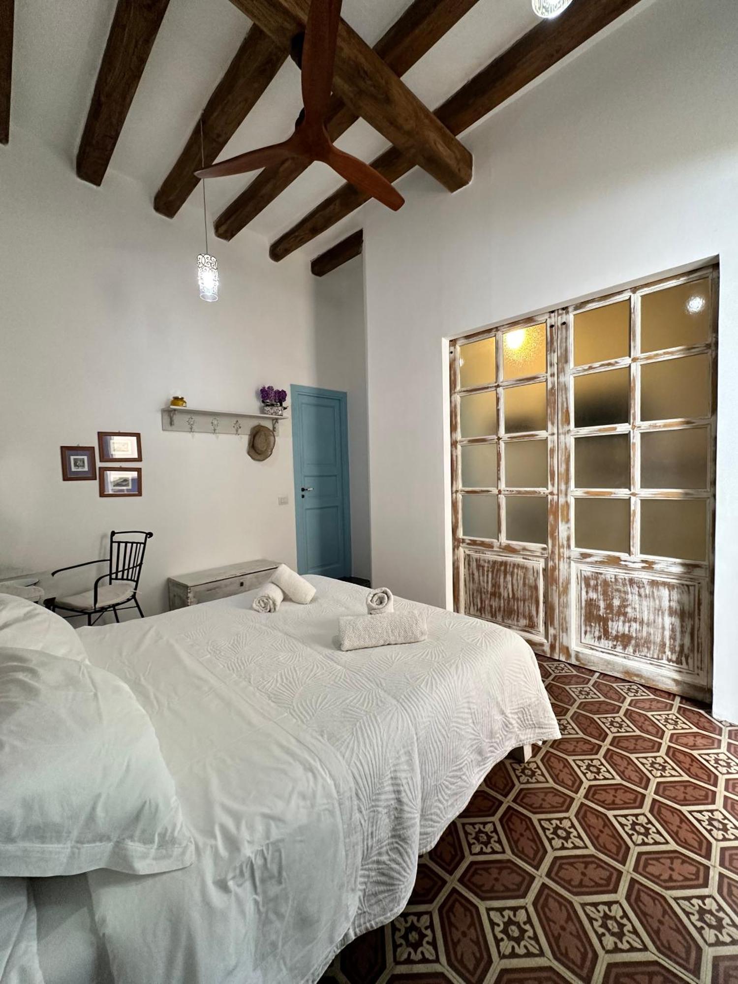 Antica Dimora Santa Marina Salina Bed and Breakfast Buitenkant foto
