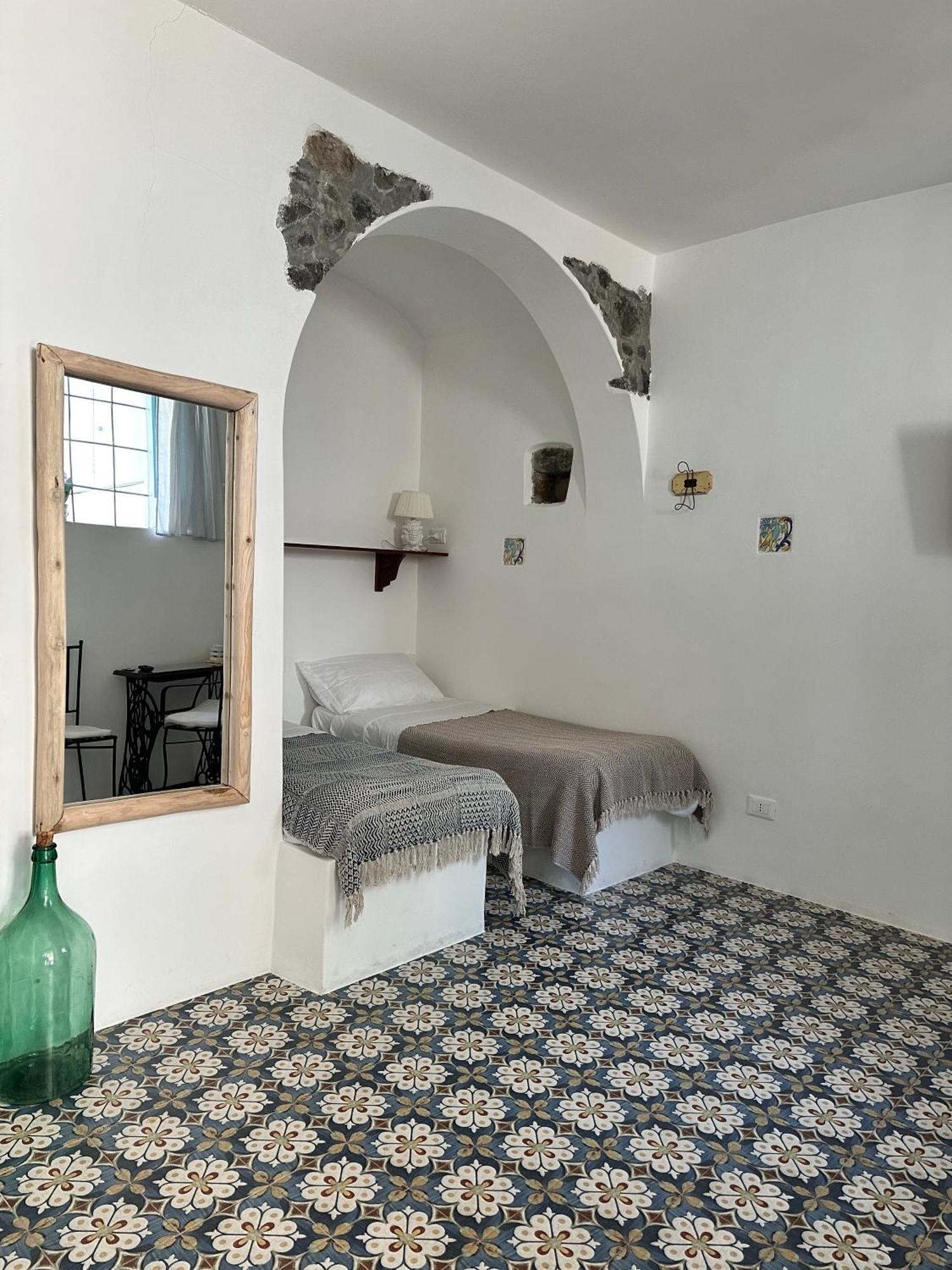 Antica Dimora Santa Marina Salina Bed and Breakfast Buitenkant foto